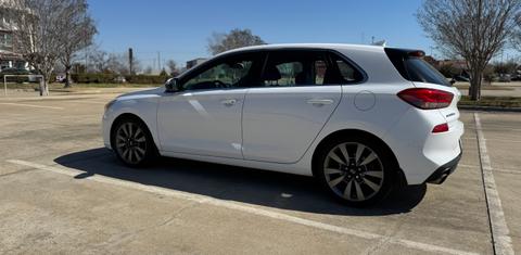 Hyundai Elantra GT 2018