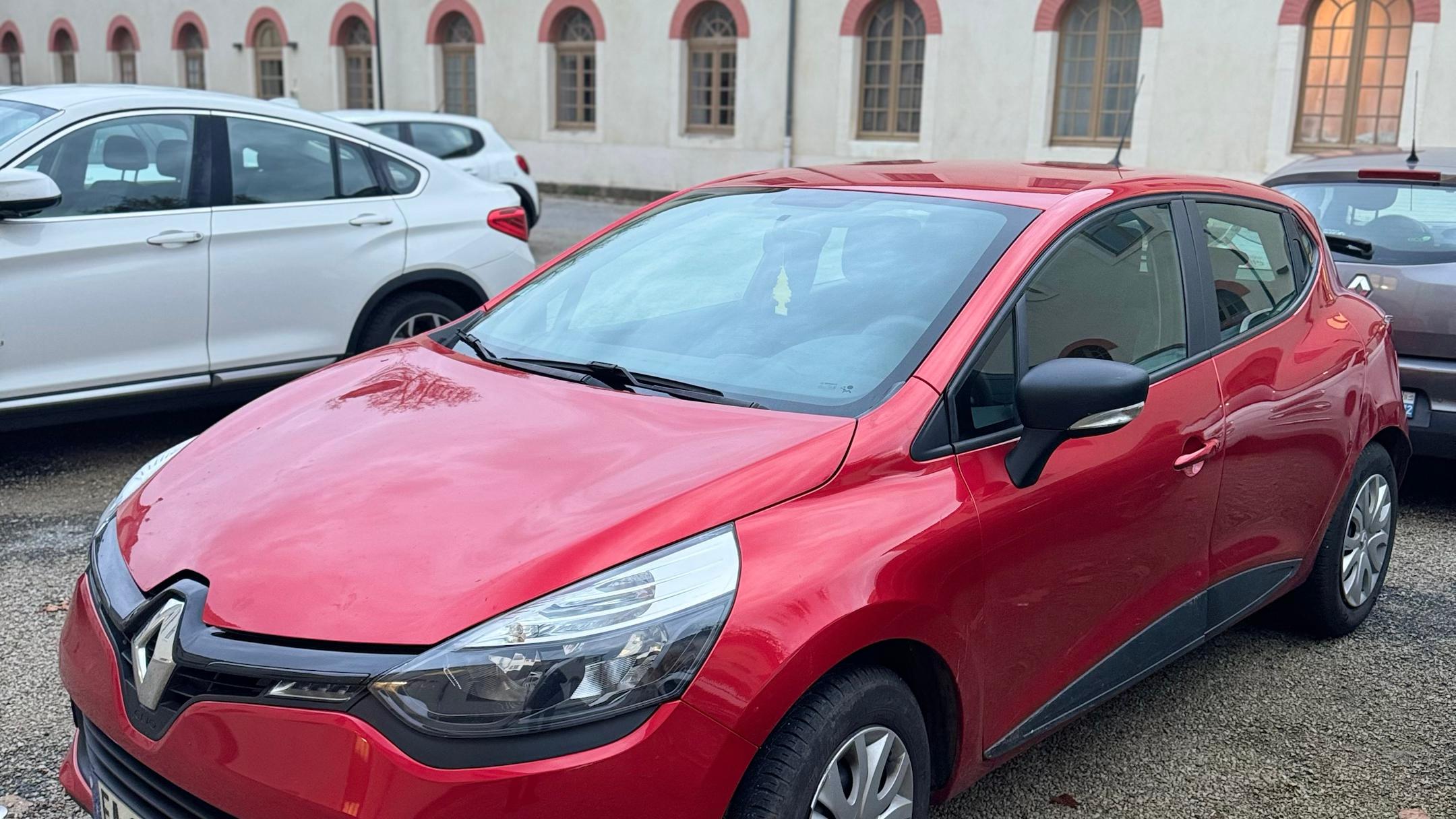 Renault CLIO IV 2016 à Le Mans
