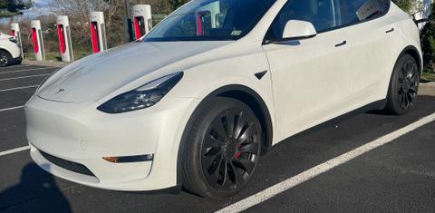 Tesla Model Y 2023