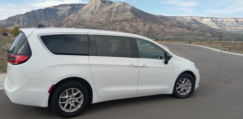 Chrysler Pacifica 2024