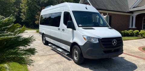 Mercedes-Benz Sprinter 2025