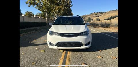 Chrysler Pacifica 2017