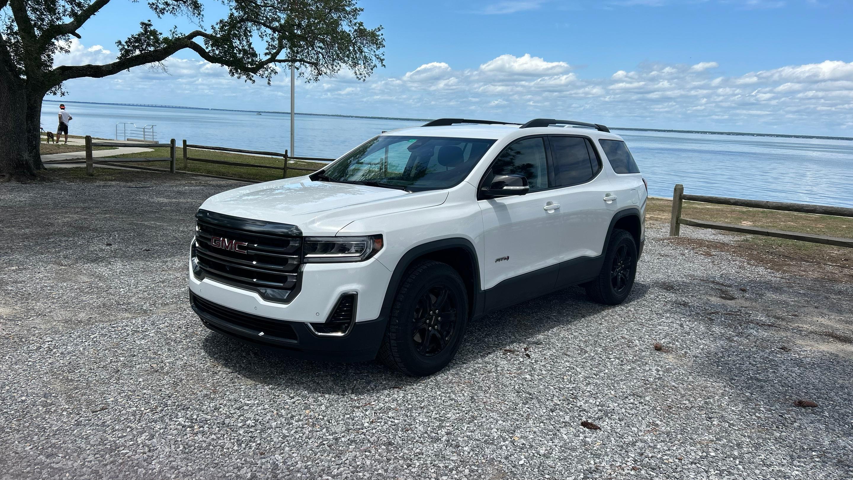 GMC Acadia 2023 in Santa Rosa Beach, FL