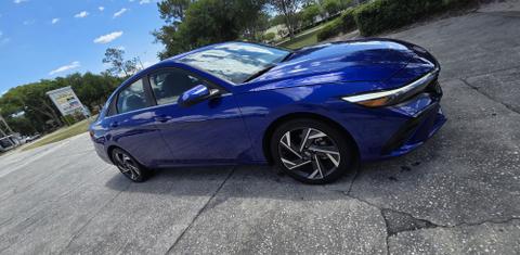 Hyundai Elantra 2025