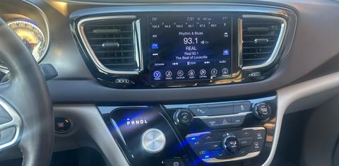 Chrysler Pacifica 2017