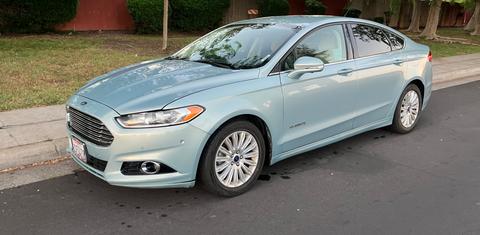Ford Fusion Hybrid 2014