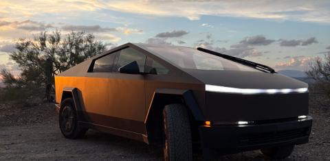 Tesla Cybertruck 2025