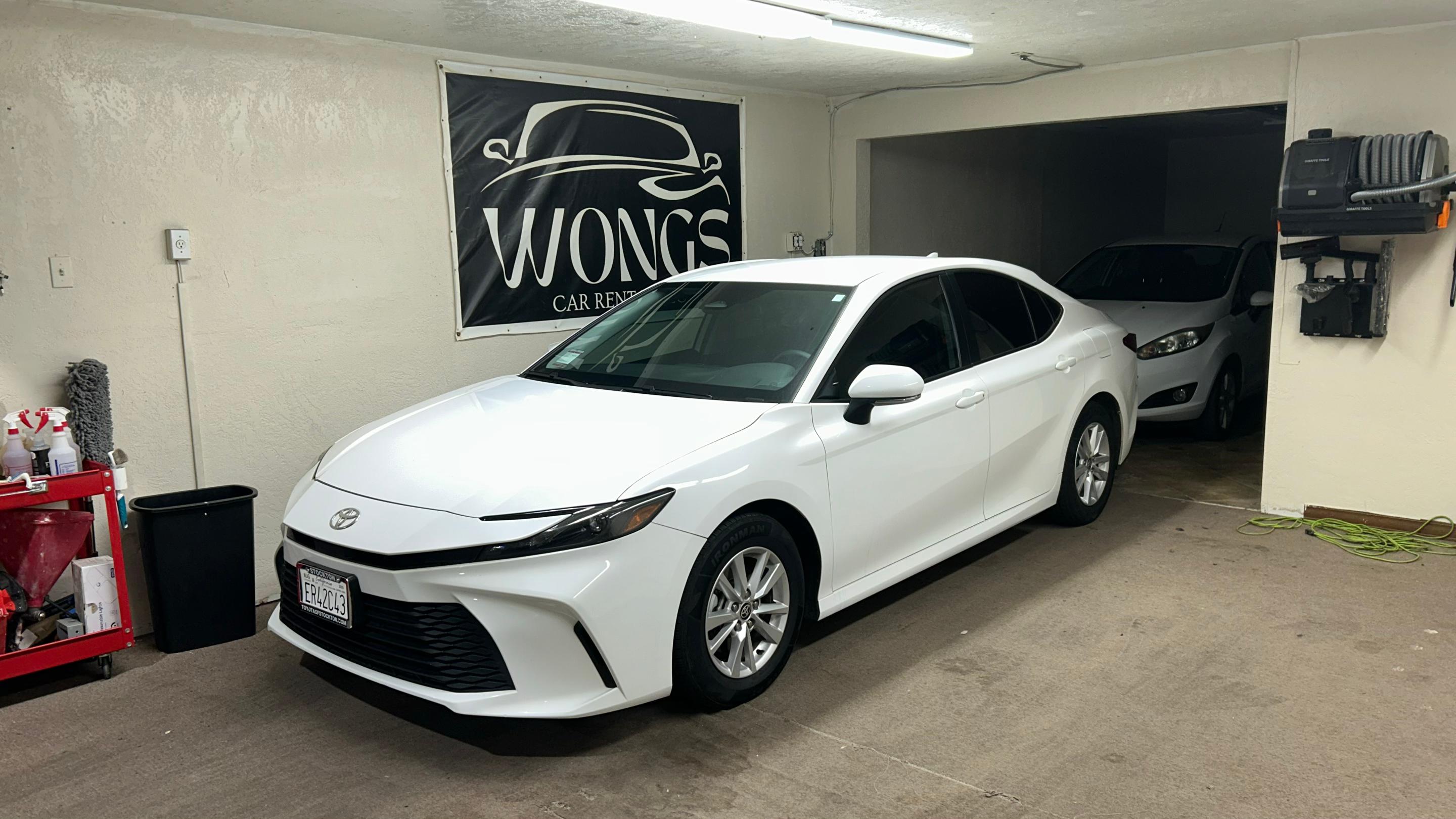 Toyota Camry Hybrid 2025 in Stockton, CA
