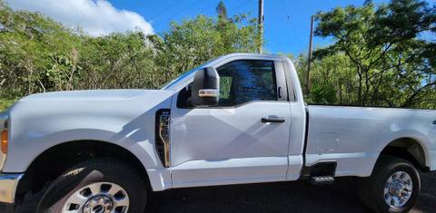 Ford Super Duty F-350 2023