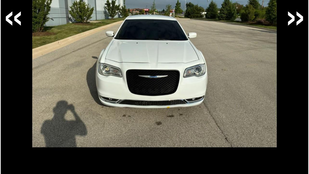 Chrysler 300 2021 in Stickney, IL