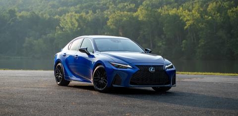 Lexus IS 2021