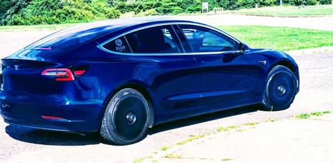 Tesla Model 3 2017