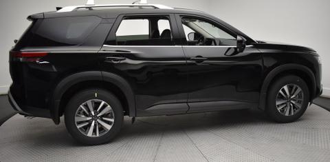 Nissan Pathfinder 2023