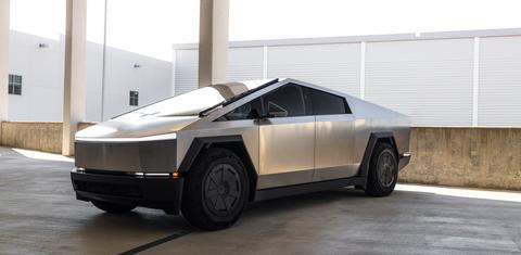 Tesla Cybertruck 2025