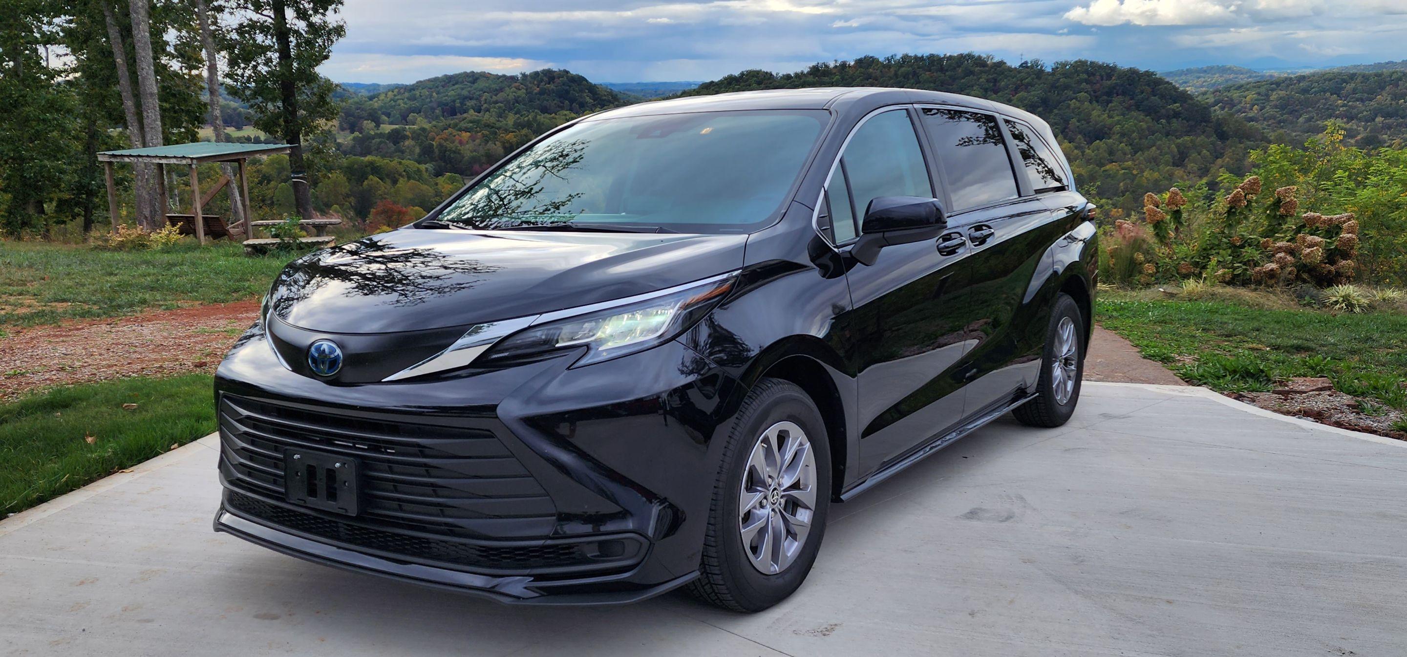 Toyota Sienna 2022 in Alcoa, TN