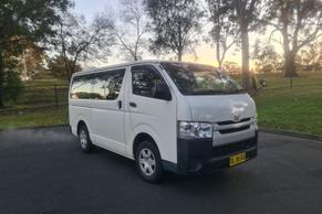 Toyota HIACE 2015 in Granville