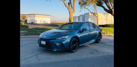 Toyota Camry Hybrid 2025