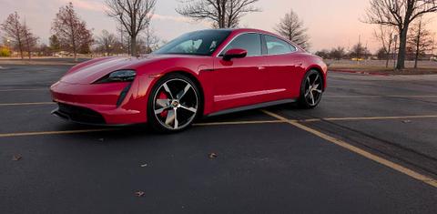 Porsche Taycan 2021