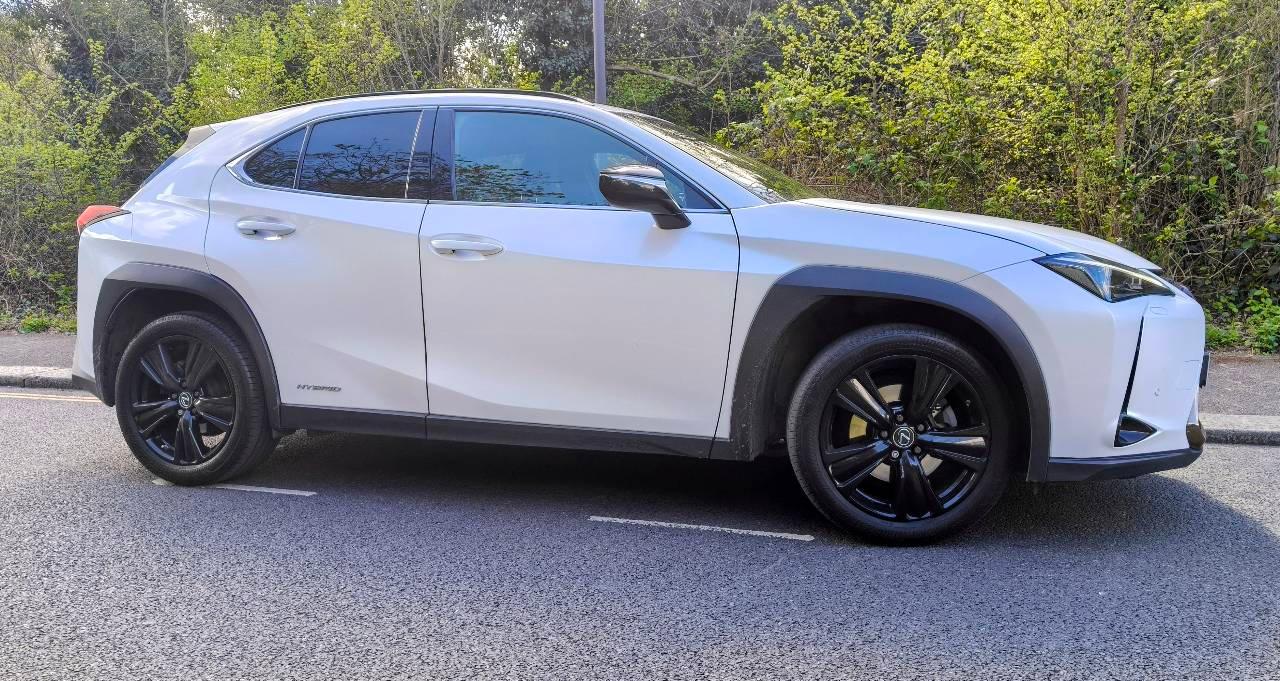 Lexus UX 250h 2021 in London