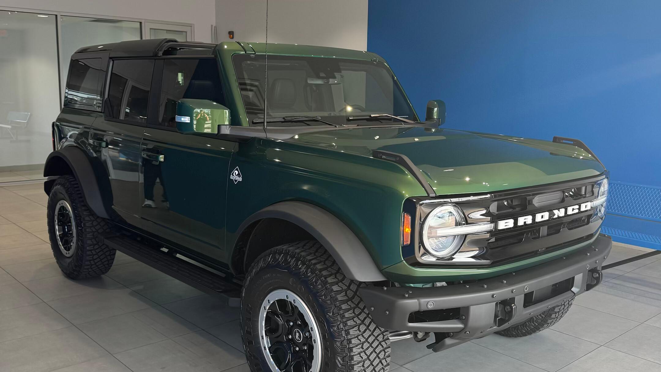 Ford Bronco 2024 in Houston, TX