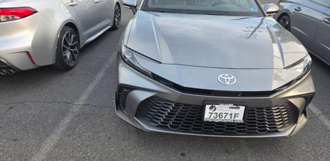 Toyota Camry Hybrid 2026