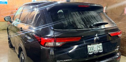 Mitsubishi Outlander PHEV 2023