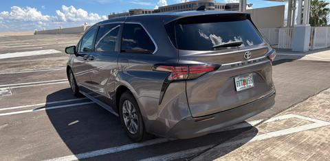 Toyota Sienna 2021