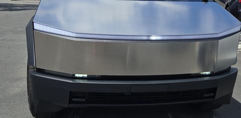 Tesla Cybertruck 2025