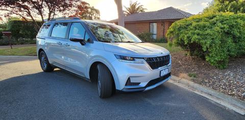 Kia CARNIVAL 2021