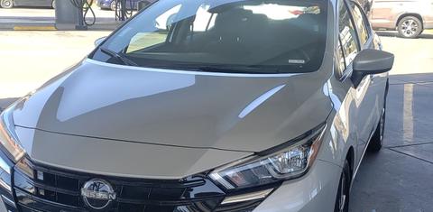 Nissan Versa 2023