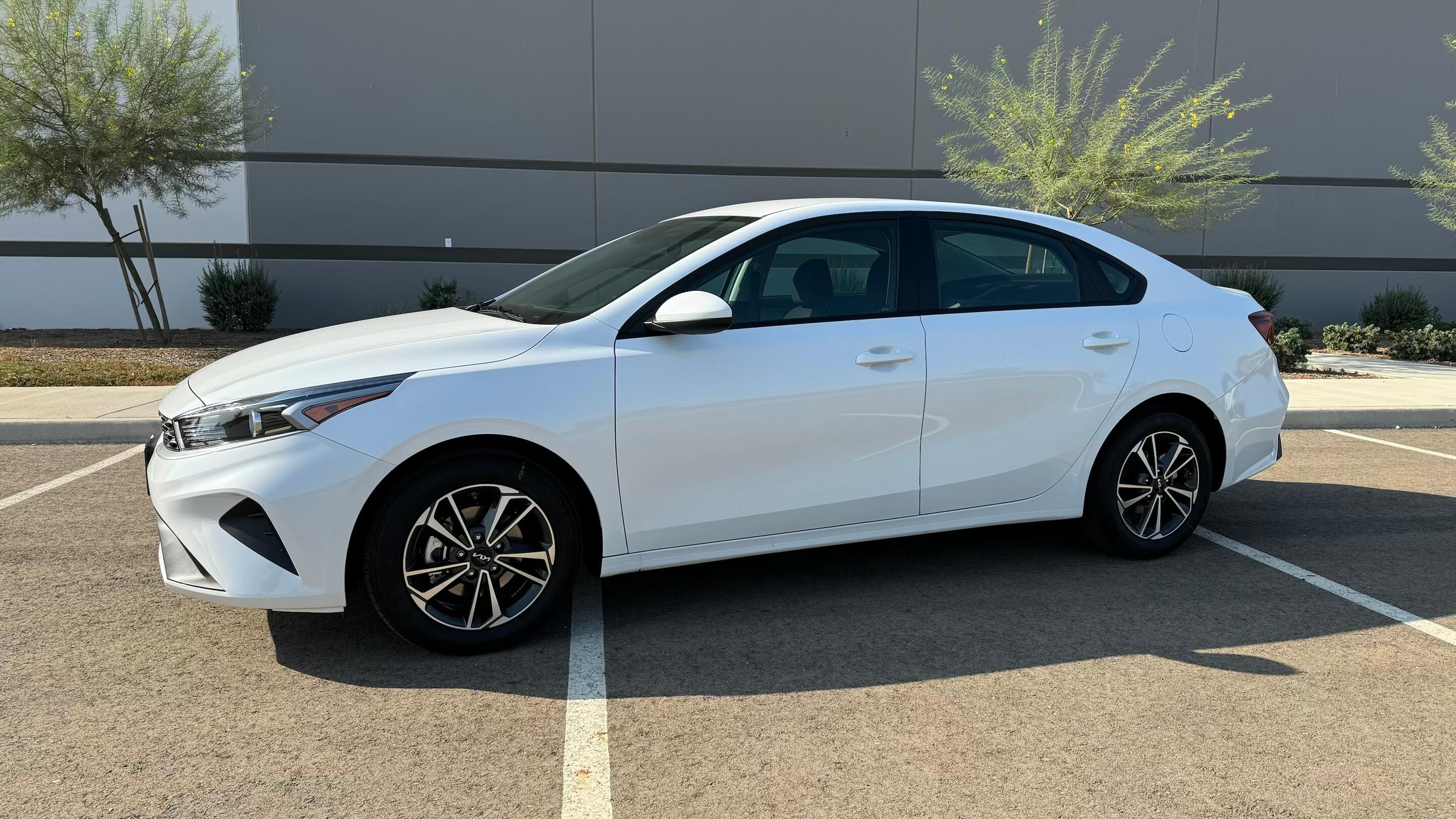 Kia Forte 2024 in Visalia, CA