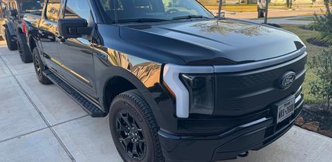 Ford F-150 Lightning 2025