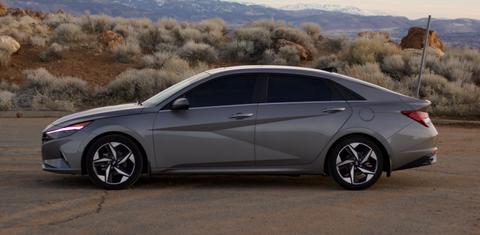 Hyundai Elantra 2022