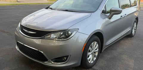 Chrysler Pacifica 2019