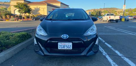 Toyota Prius c 2016
