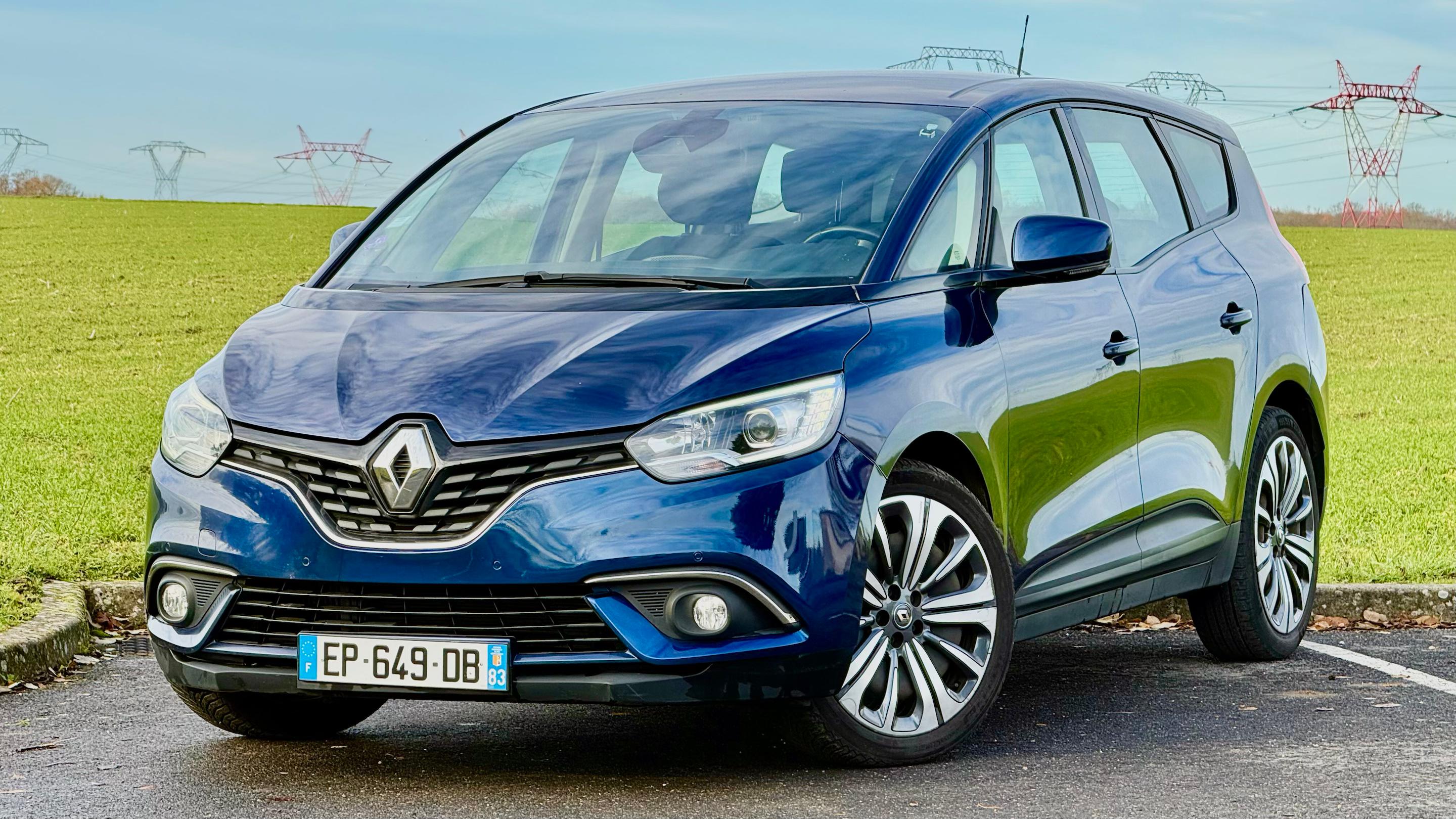 Renault GRAND SCENIC IV 2017 à Roissy-en-France