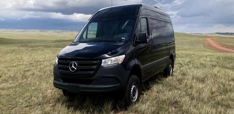 Mercedes-Benz Sprinter 2025