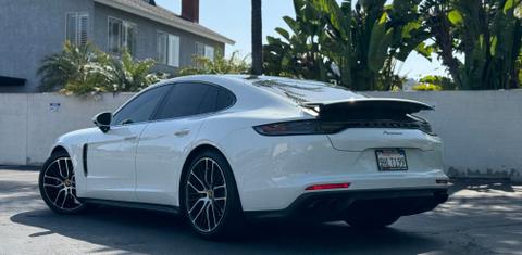 Porsche Panamera 2023