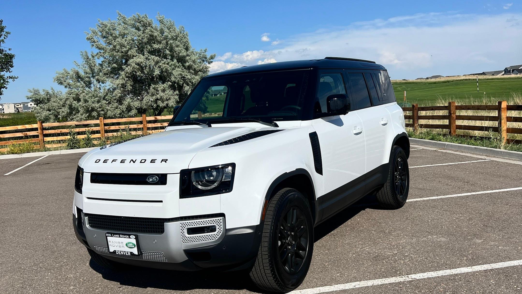 Land Rover Defender 2024 in 