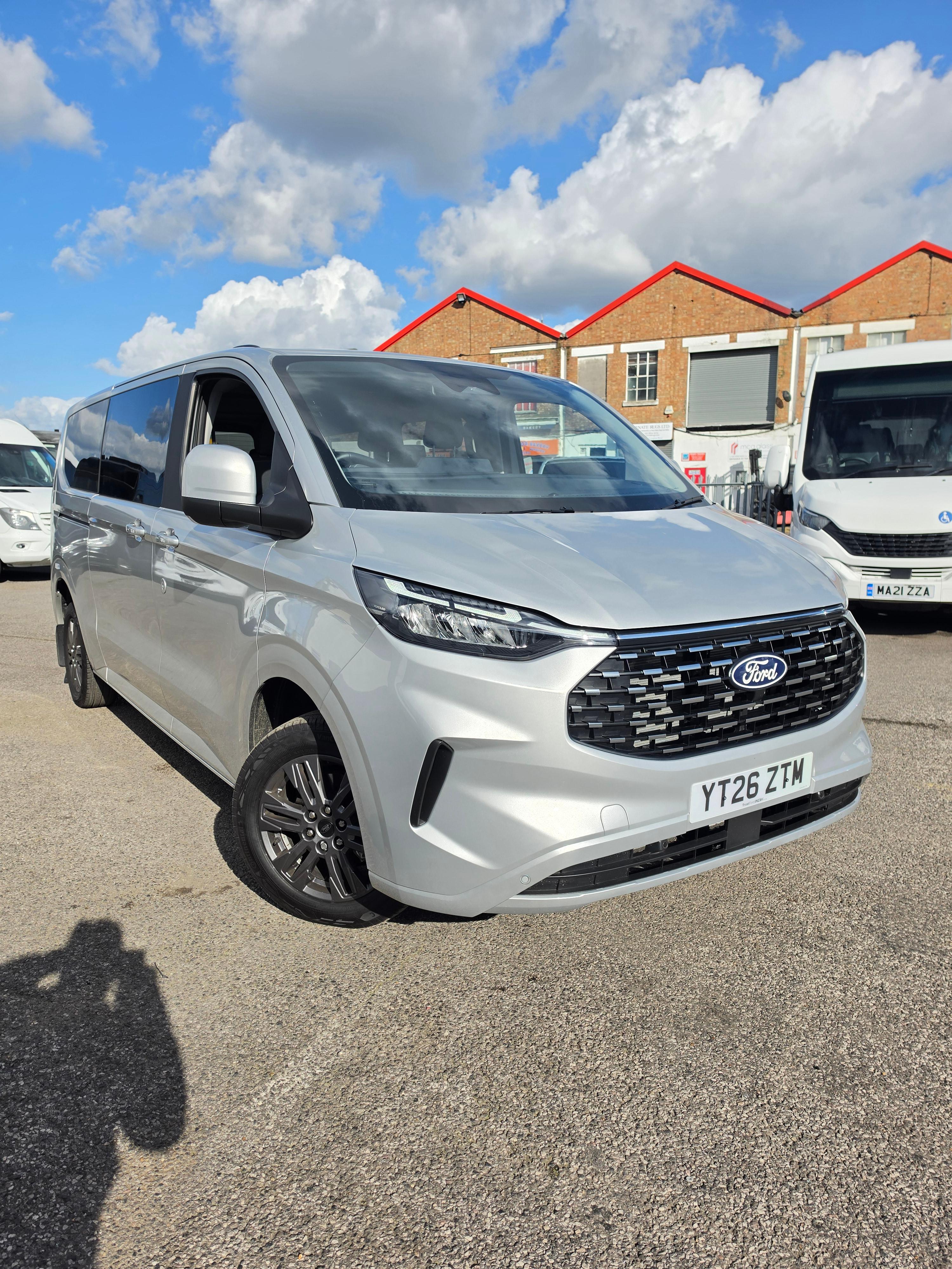 Ford Tourneo 2025 in Harrow