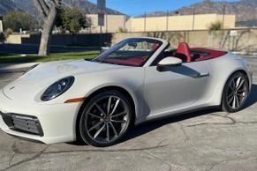 Porsche 911 2022 in Honolulu