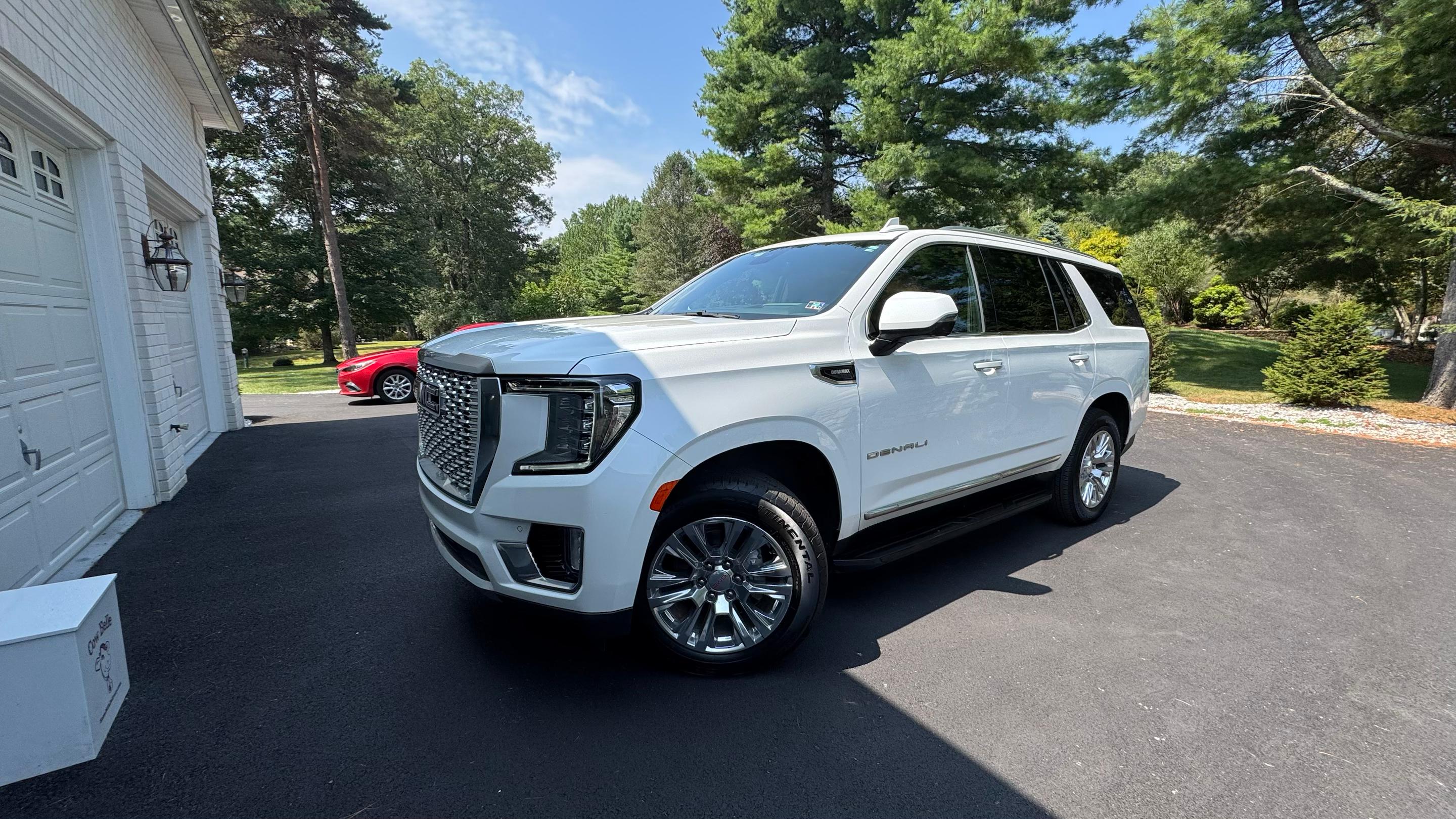 GMC Yukon 2023 in 