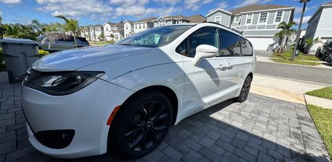 Chrysler Pacifica 2019