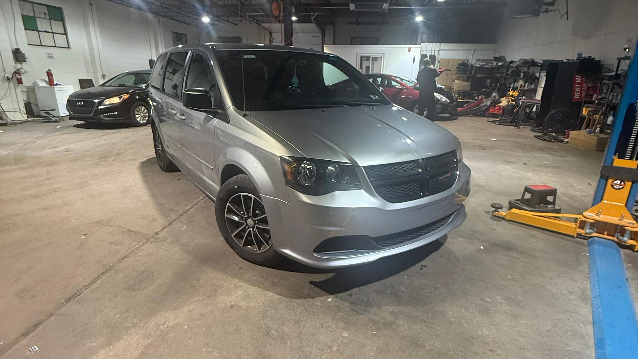 Dodge Grand Caravan 2015 in Philadelphia, PA