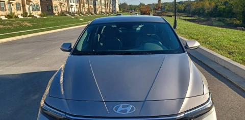 Hyundai Elantra 2024
