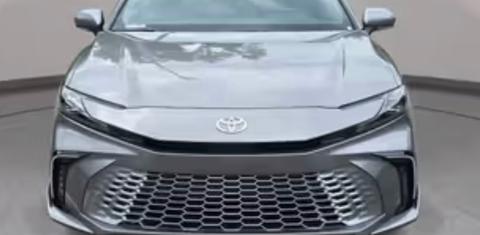 Toyota Camry Hybrid 2025