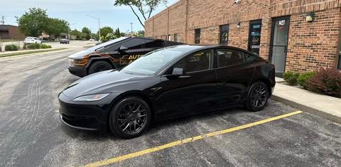 Tesla Model 3 2024