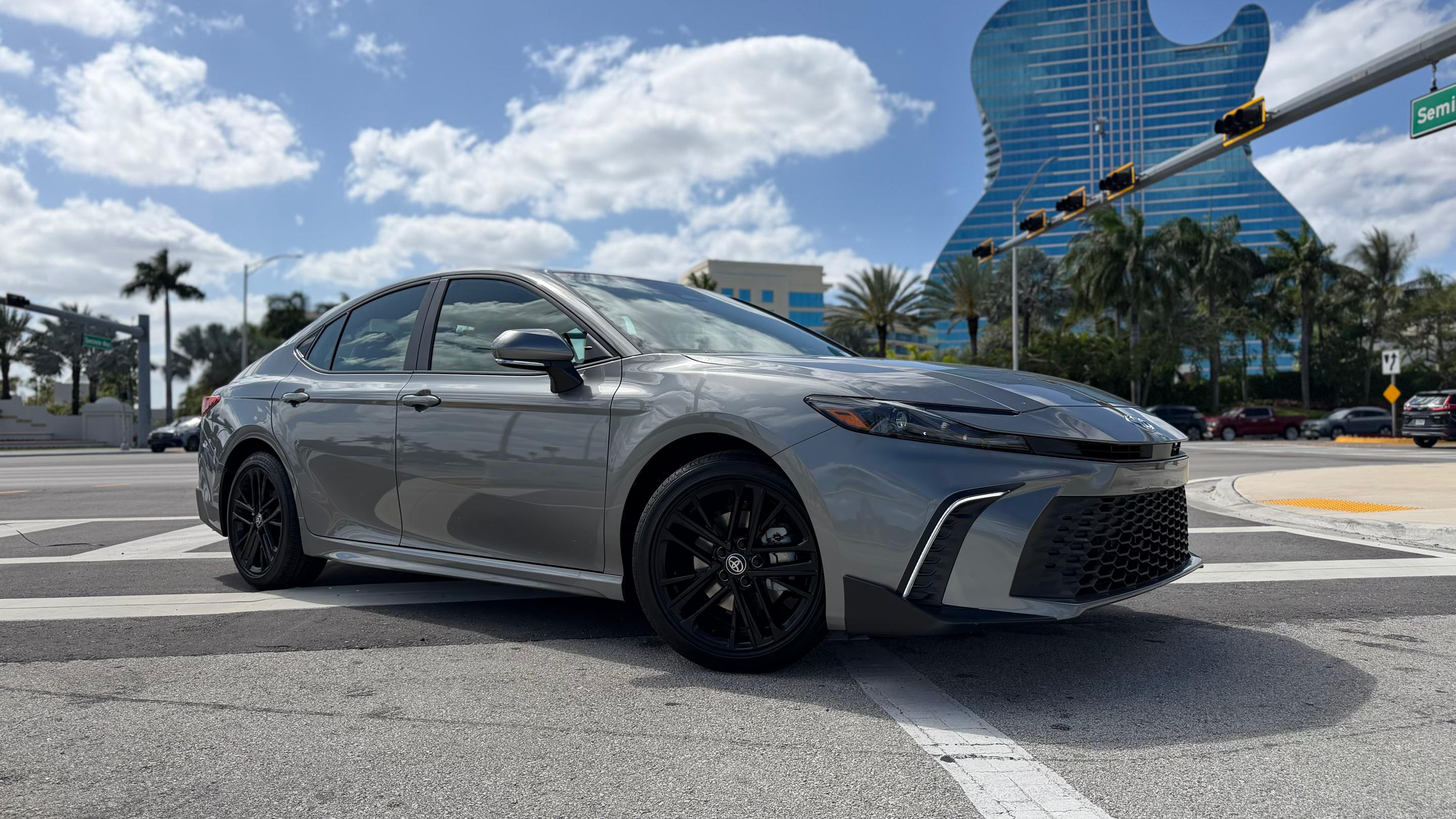 Toyota Camry Hybrid 2026 in Miami, FL