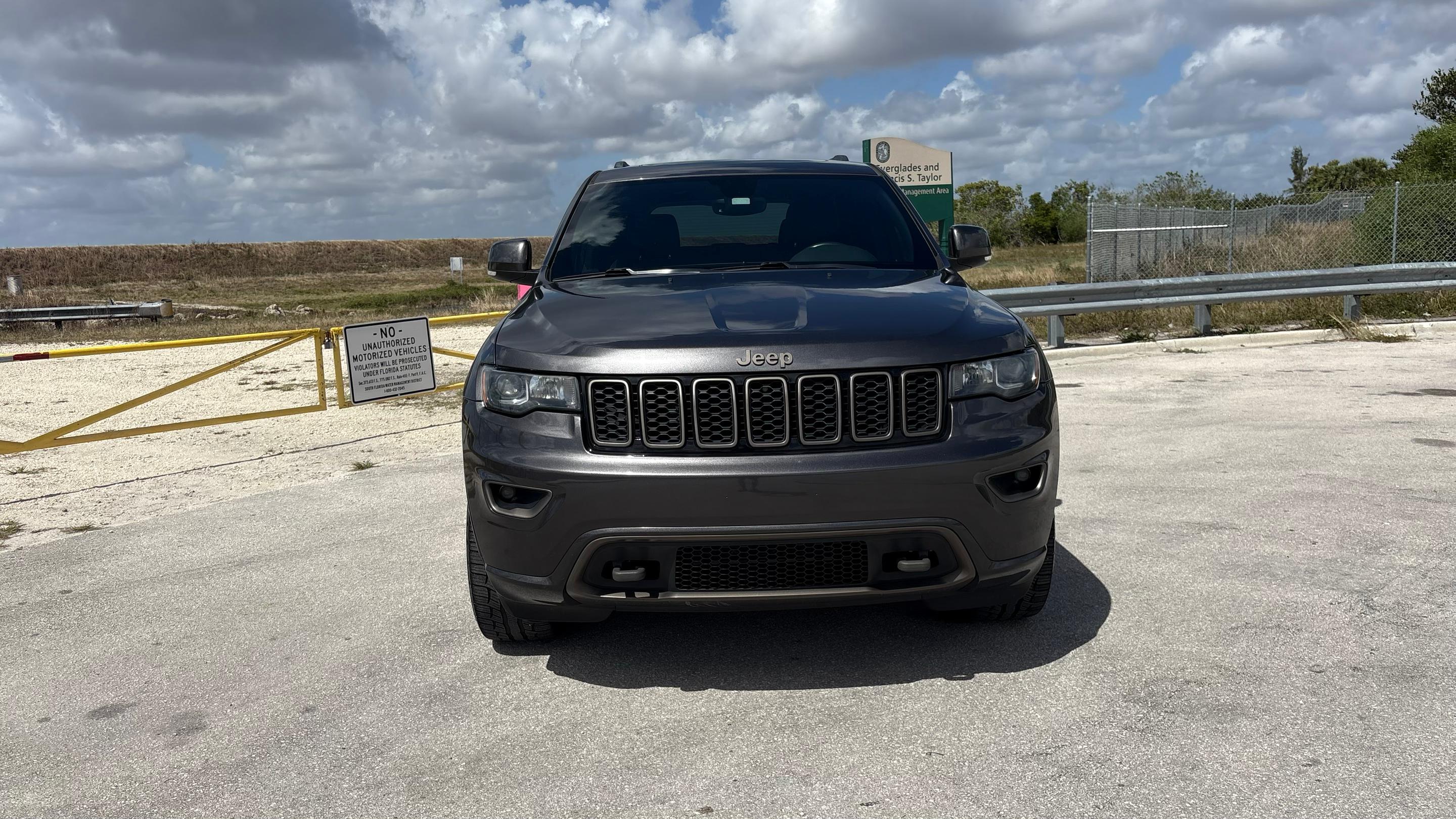 Jeep Grand Cherokee 2017 in 