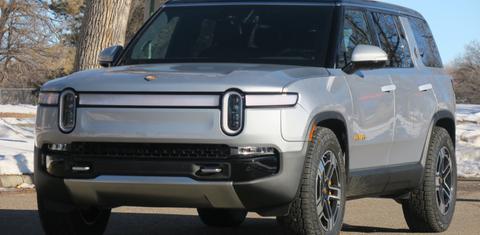 Rivian R1S Adventure 2023